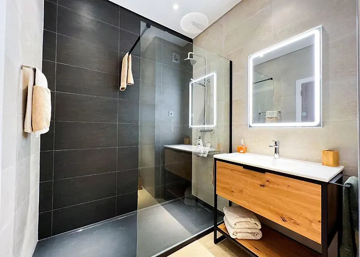 Luxury In Complex With Ocean And Marina View By Be Cherish Apartment