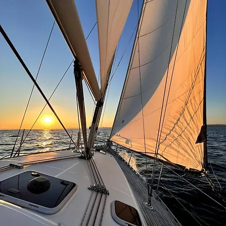 Luxury In Complex With Ocean And Marina View By Be Cherish